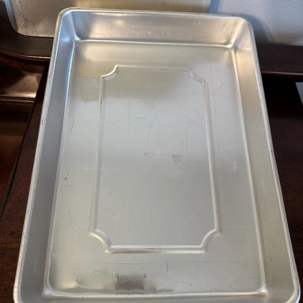 7 Pc. Wilton Pans, Heart Shaped (5), Cookie sheet, Baking Pan Vintage